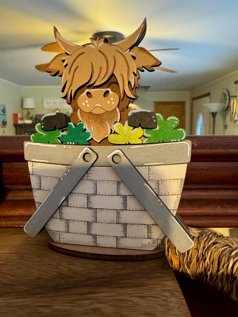 St. Patricks Day Highland Cow
